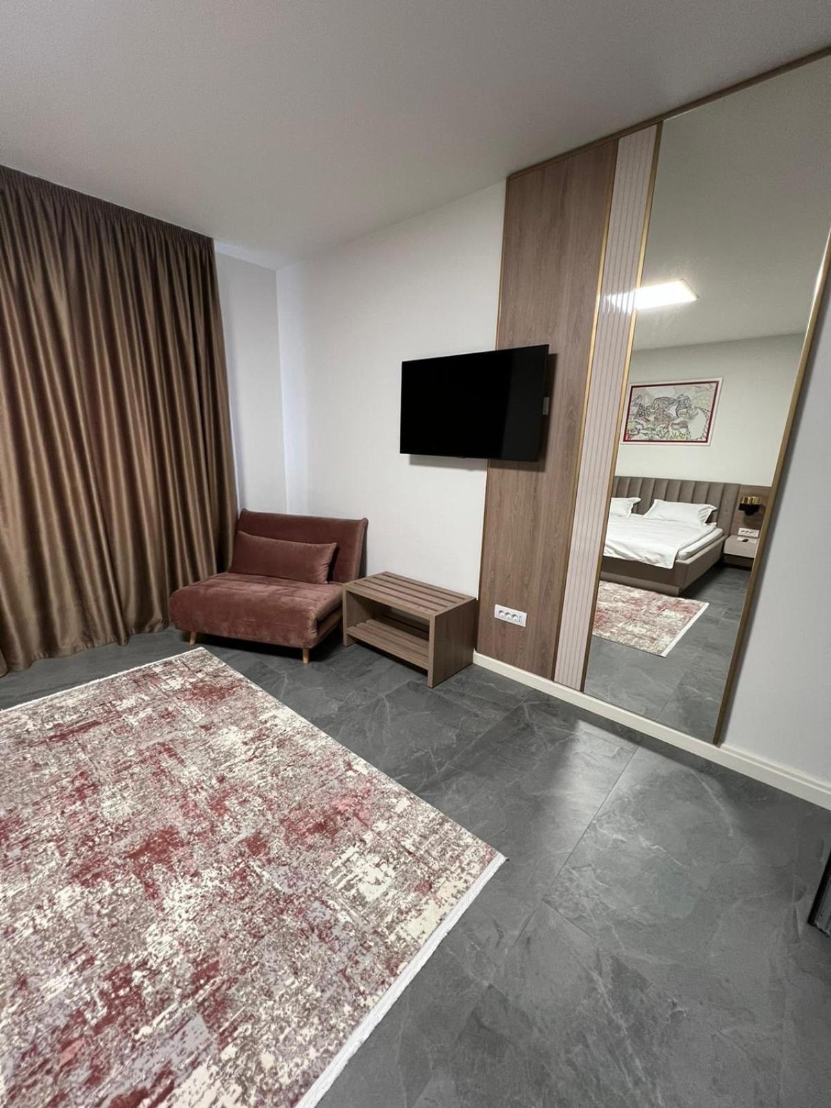 Ferienwohnung Arcgroup Medical Oradea Exterior foto